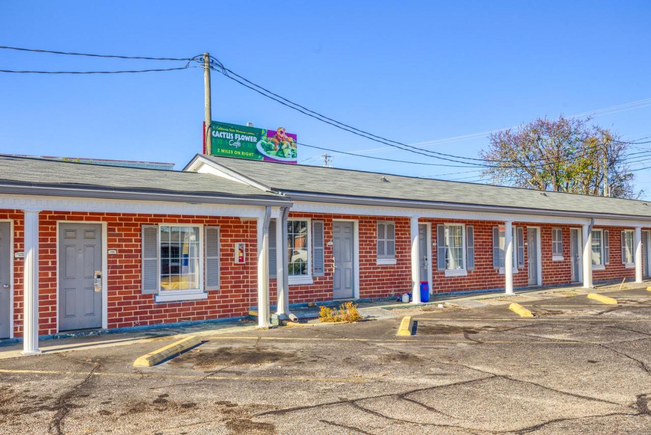 Adams Inn Dothan Buitenkant foto